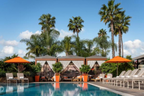 Гостиница Four Seasons Hotel Los Angeles at Beverly Hills  Лос-Анджелес